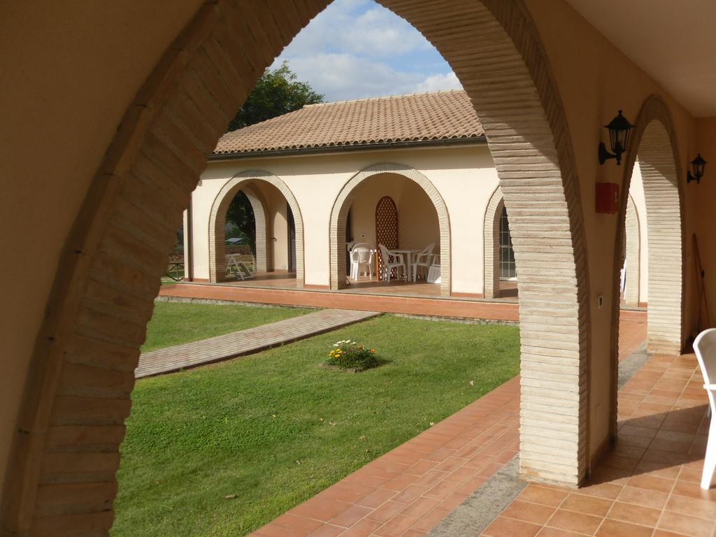 Agriturismo Il Giardino サトゥルニア エクステリア 写真