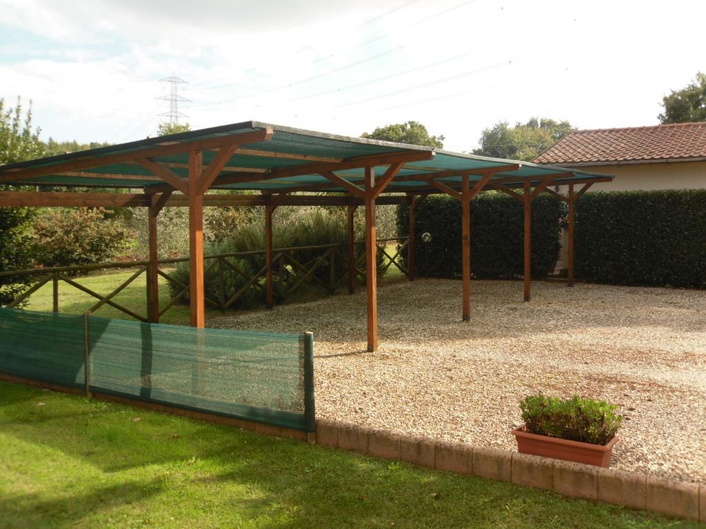 Agriturismo Il Giardino サトゥルニア エクステリア 写真